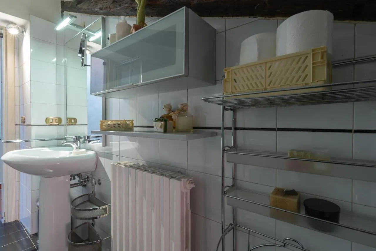 Fondazza Home - Little Tower بولونيا إيطاليا